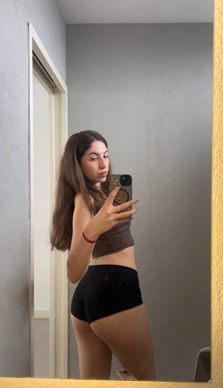 Amber in her underwear in Dasmariñas