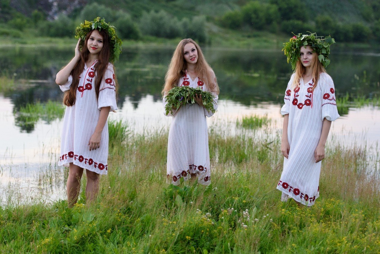 Slavic women in Dasmariñas